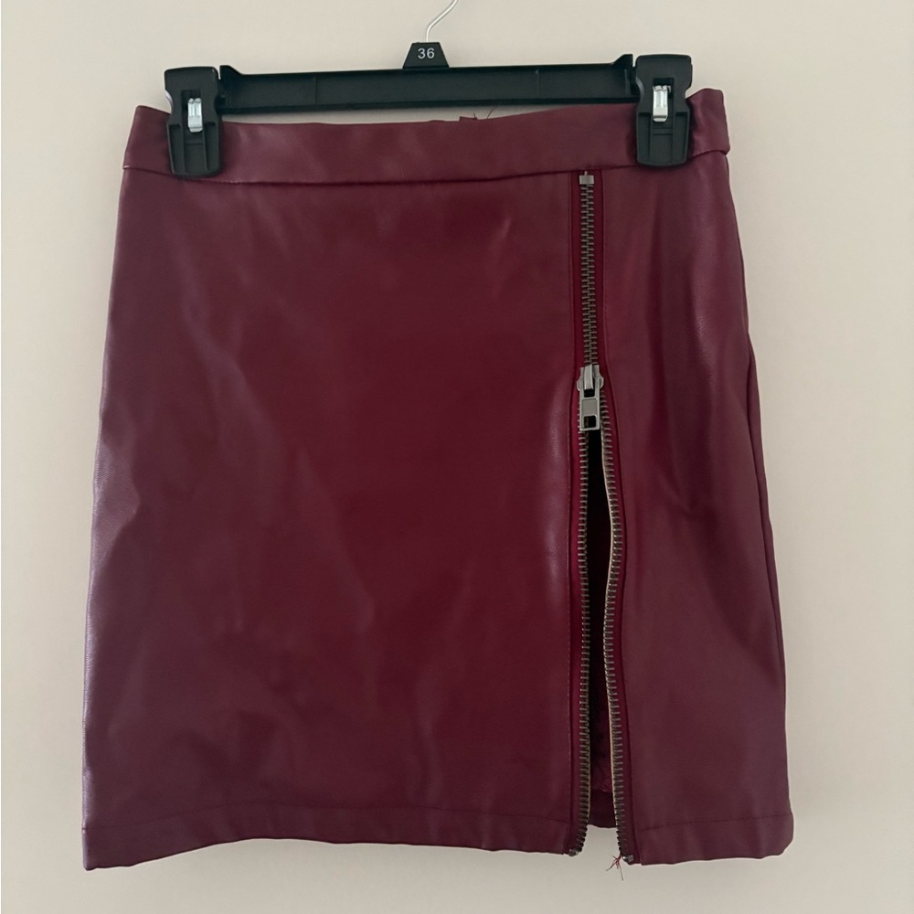 Burgundy Zippered Faux Leather Skirt